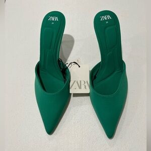 Zara  green pointed heel canvas shoes size 8 NWT